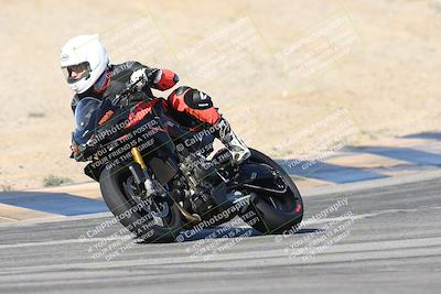 media/Dec-01-2025-Moto Forza (Mon) [[2daa91e15f]]/2-Intermediate Group/Session 2 (Turns 9 and 10)/